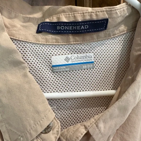 Columbia Men's Lightweight Tan and Blue fishing shirts - Picture 9 of 11